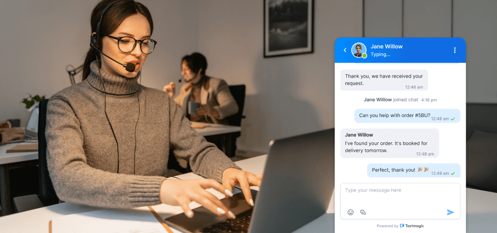Cover image with a support agent engaged in a live chat customer service conversation